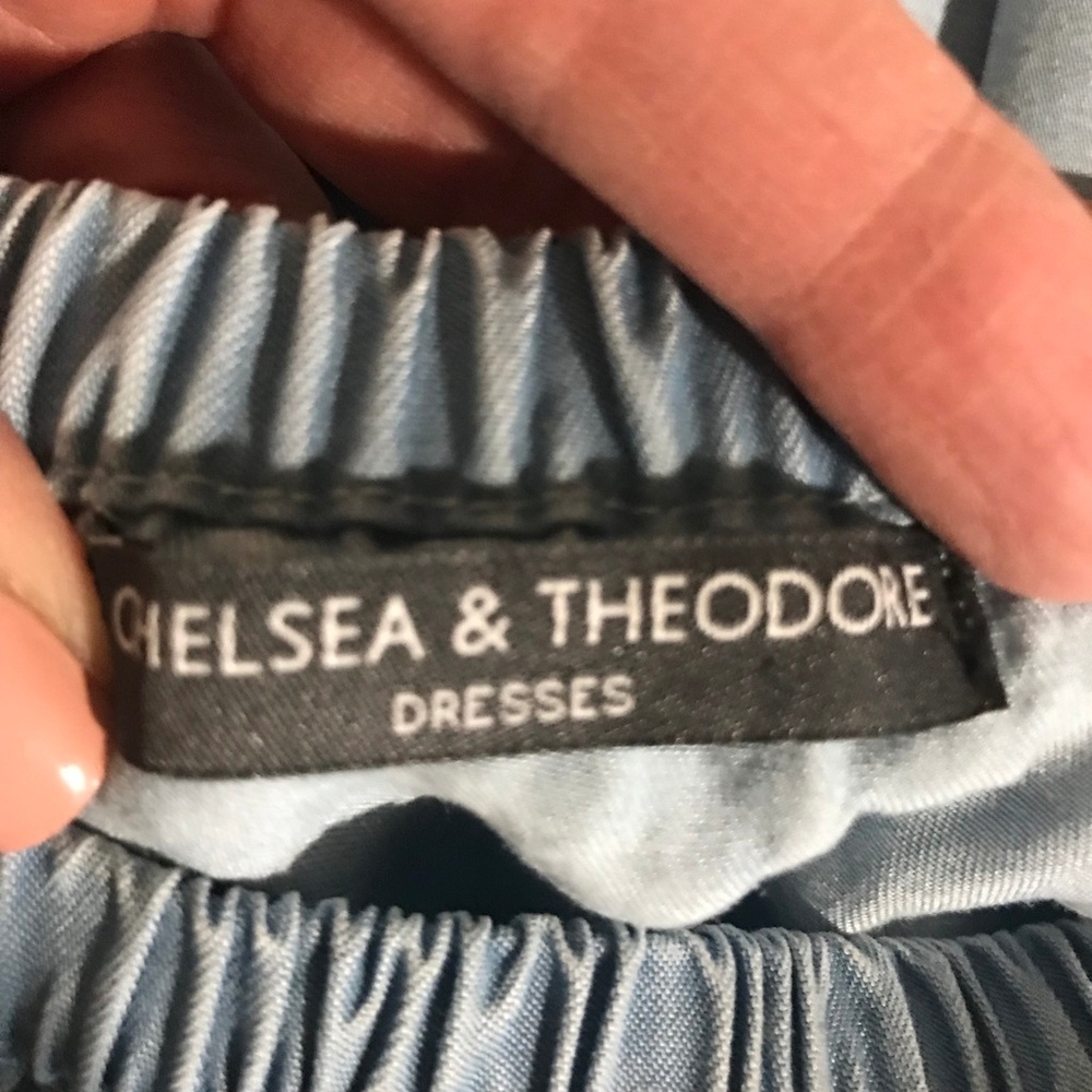 Chelsea & Theodore Chambray Off-Shoulder Dress - L - Picture 5 of 6